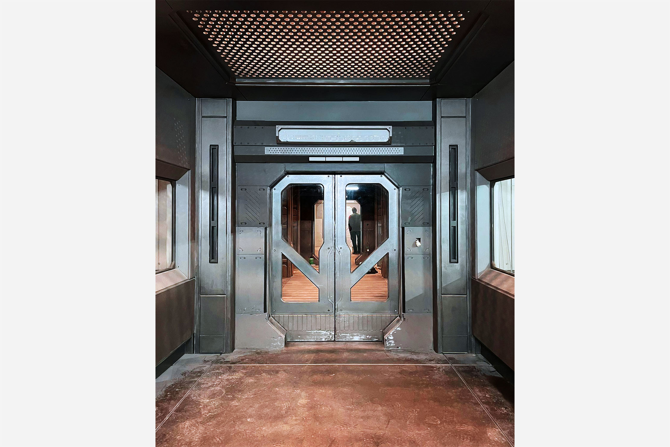 04a4 Camp Currahee - Double Doors